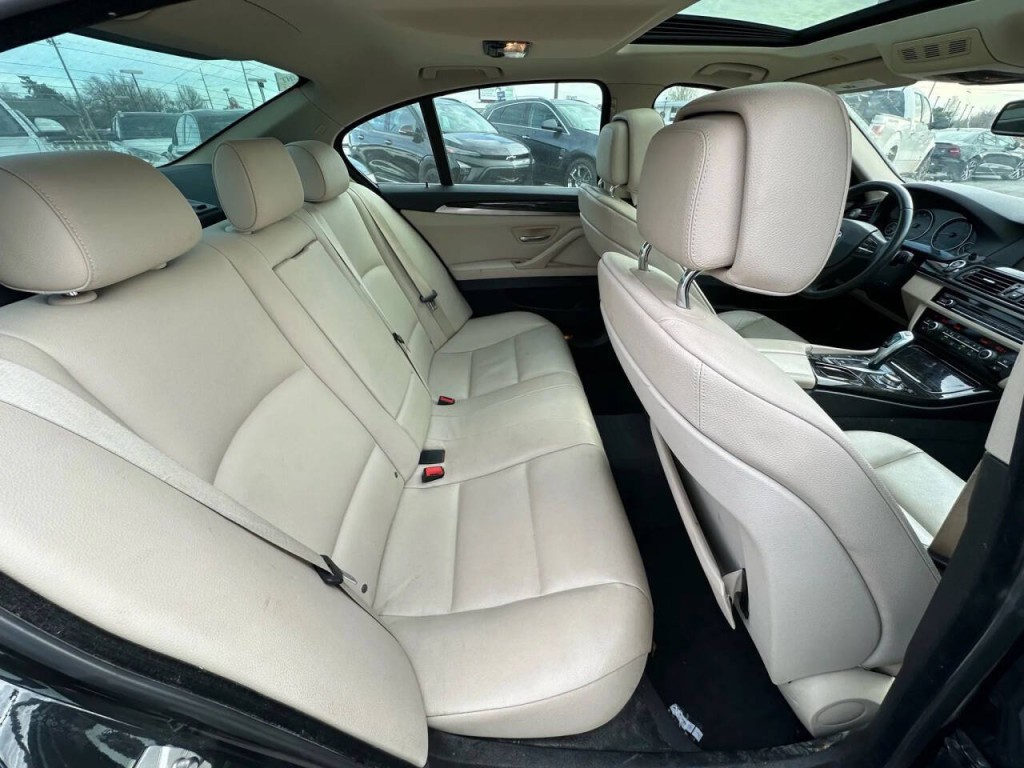 2012 BMW 5 Series Image 14