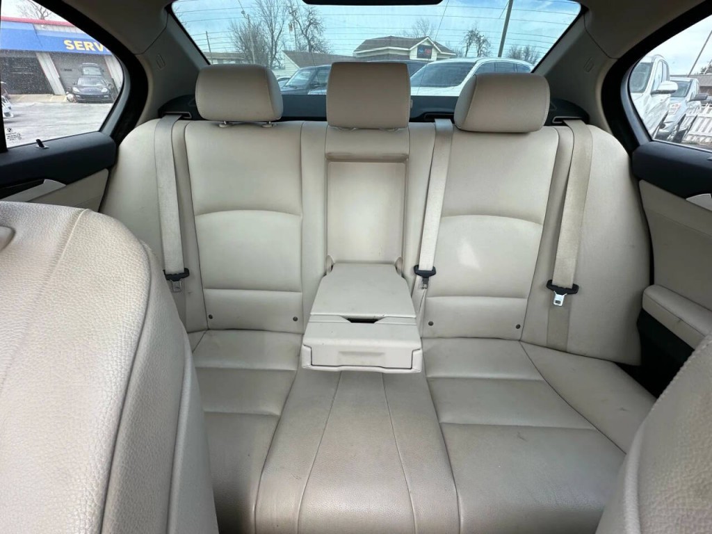 2012 BMW 5 Series Image 16