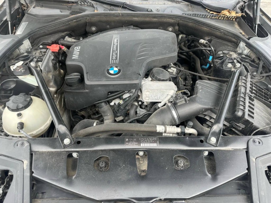 2012 BMW 5 Series Image 19