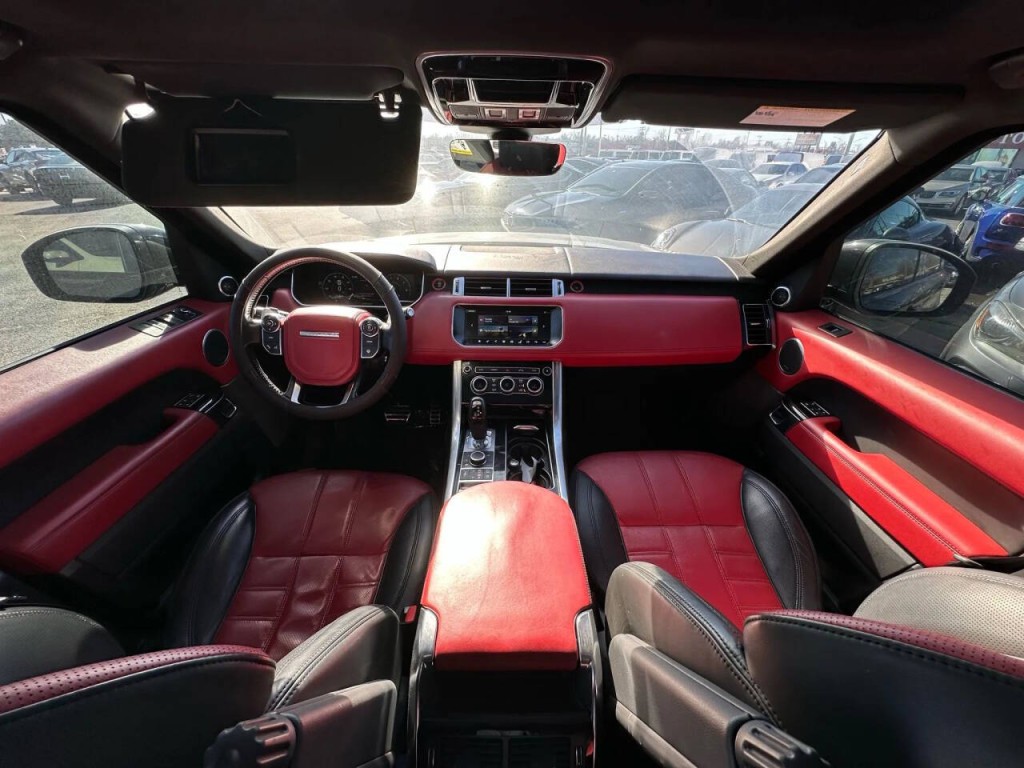 2017 Land Rover Range Rover Sport Image 11