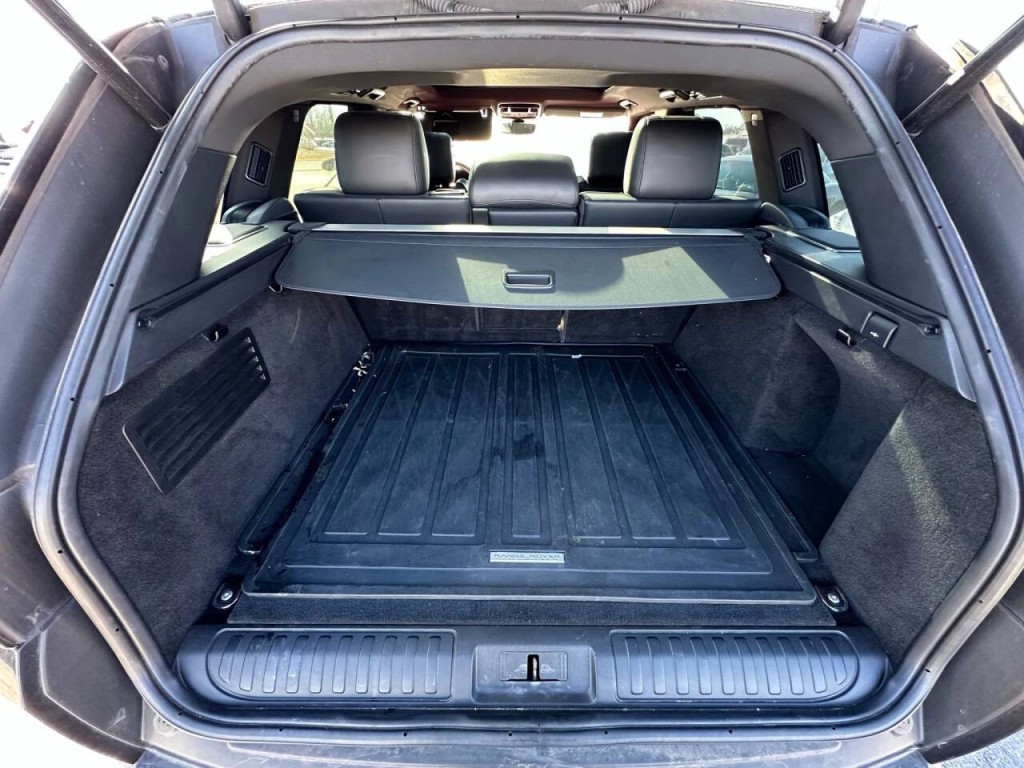 2017 Land Rover Range Rover Sport Image 18