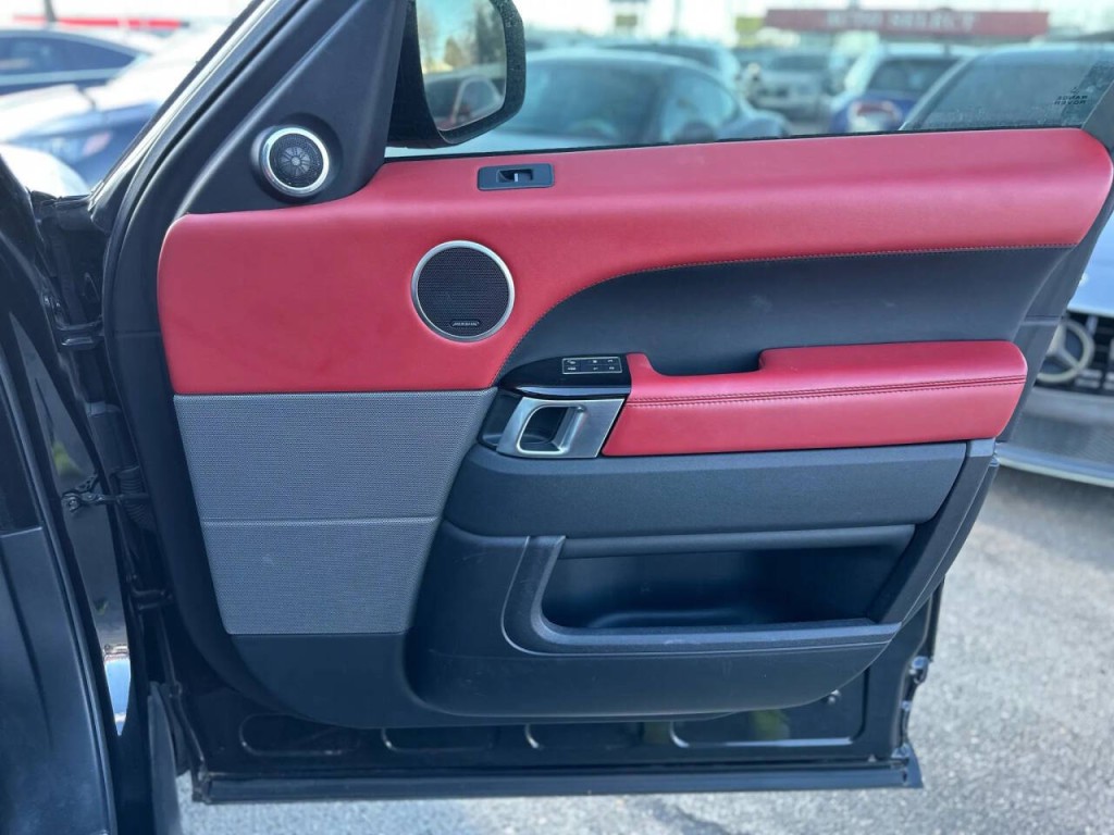 2017 Land Rover Range Rover Sport Image 22