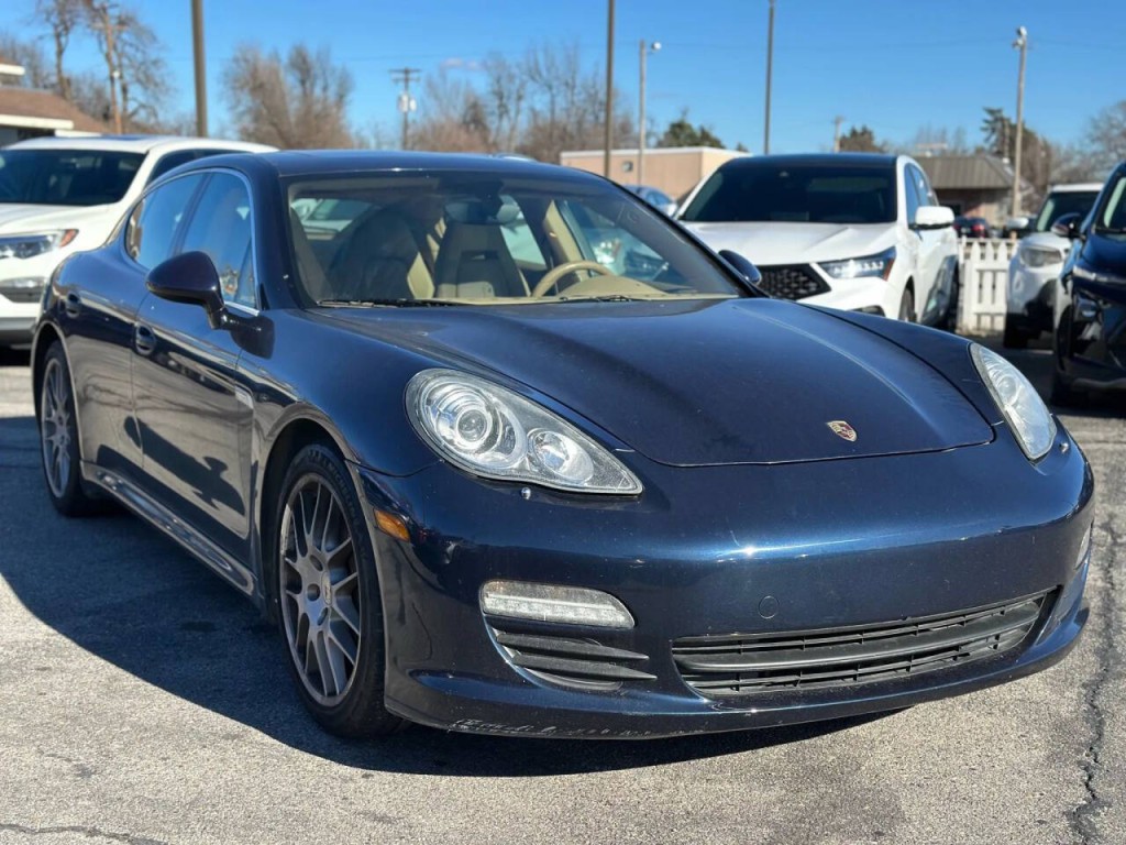 2010 Porsche Panamera Image 4