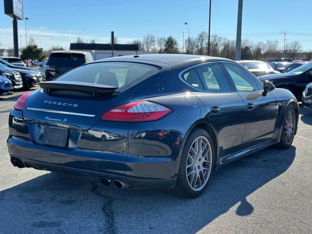 2010 Porsche Panamera Image 6