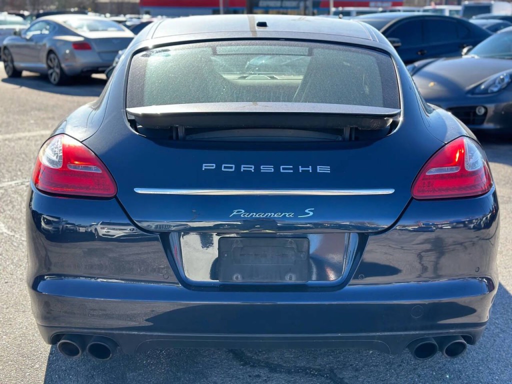 2010 Porsche Panamera Image 7