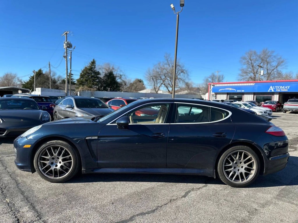 2010 Porsche Panamera Image 9
