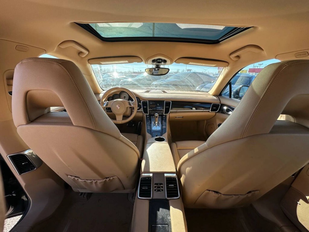 2010 Porsche Panamera Image 15
