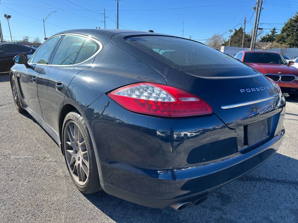2010 Porsche Panamera Image 34