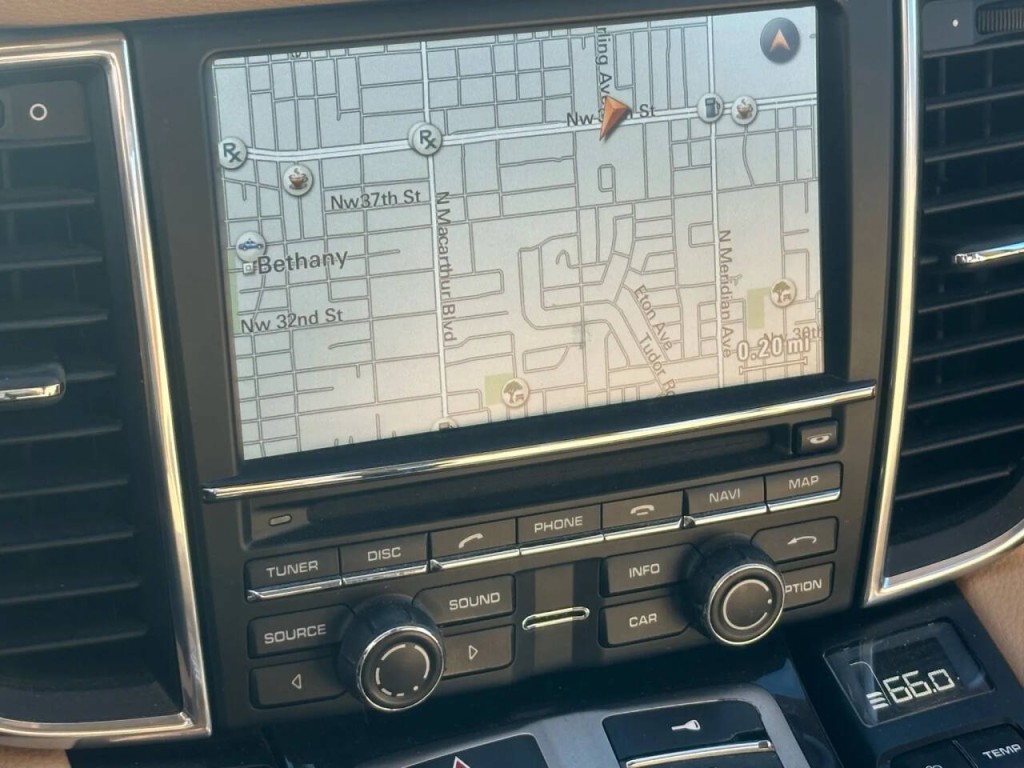 2010 Porsche Panamera Image 37