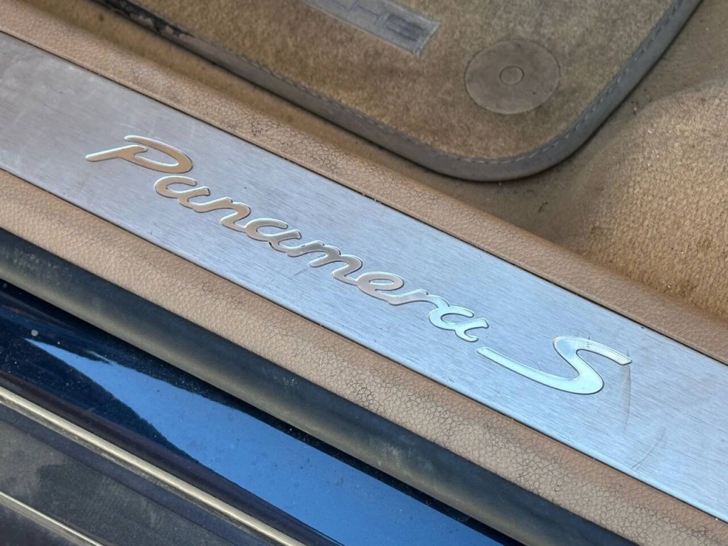 2010 Porsche Panamera Image 41