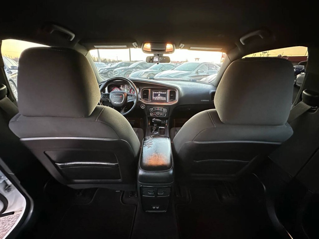 2018 Dodge Charger Image 15