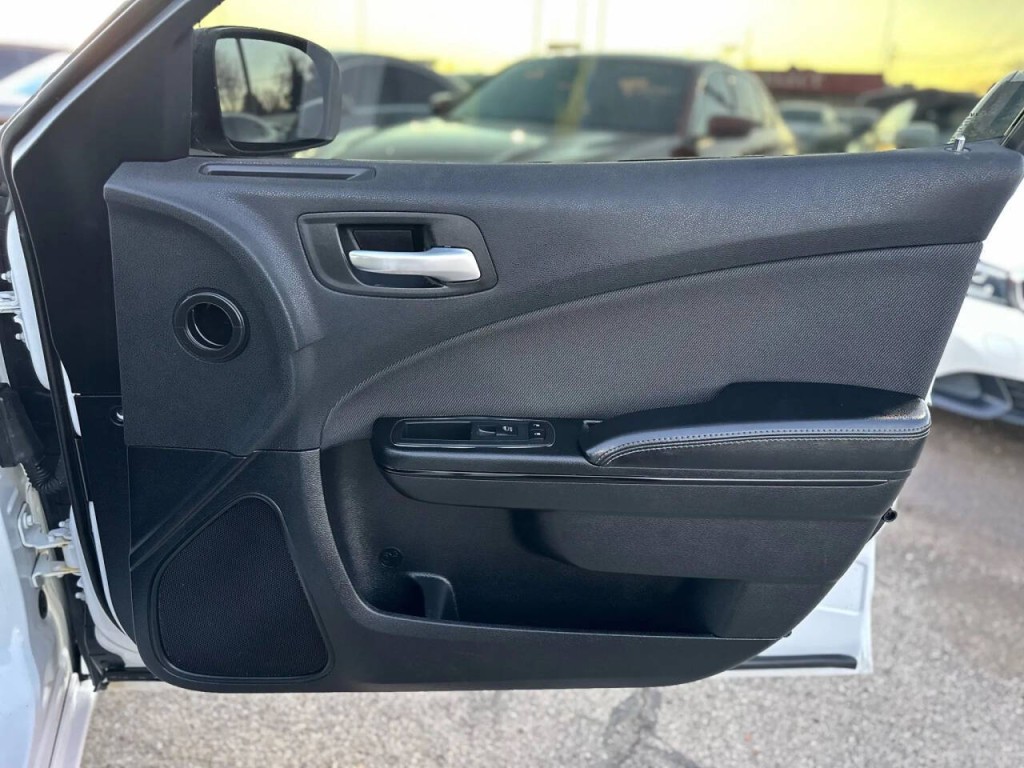 2018 Dodge Charger Image 22