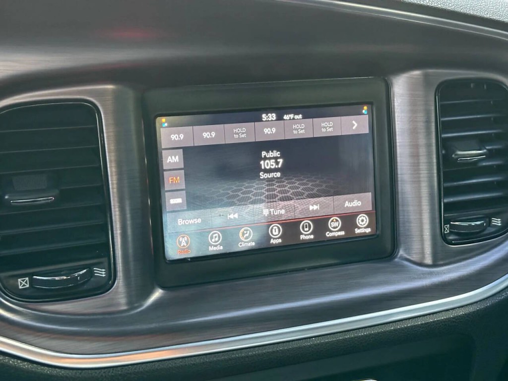 2018 Dodge Charger Image 36