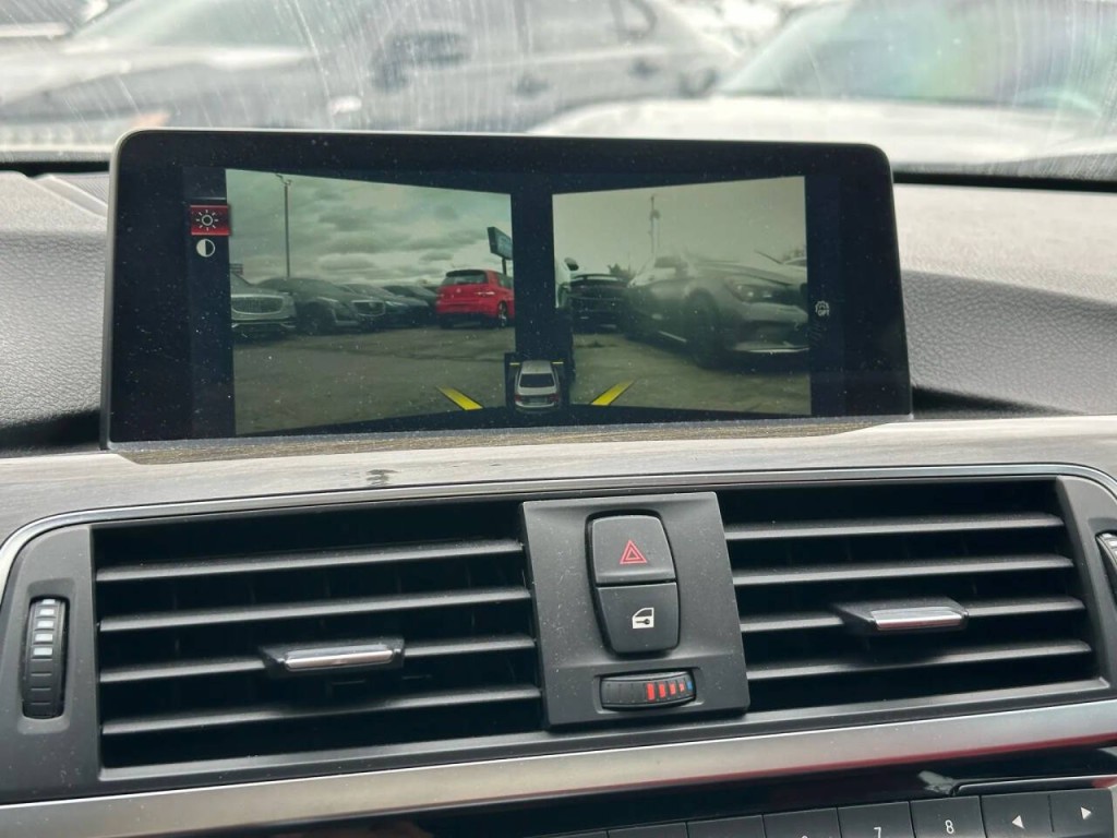 2016 BMW 3 Series Image 38