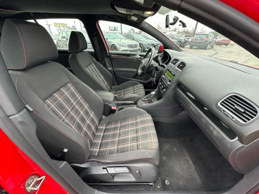 2013 Volkswagen GTI Image 13