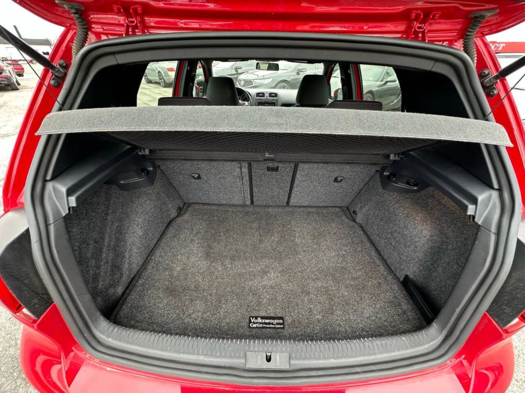 2013 Volkswagen GTI Image 18