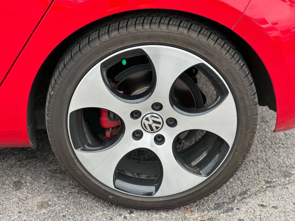 2013 Volkswagen GTI Image 26