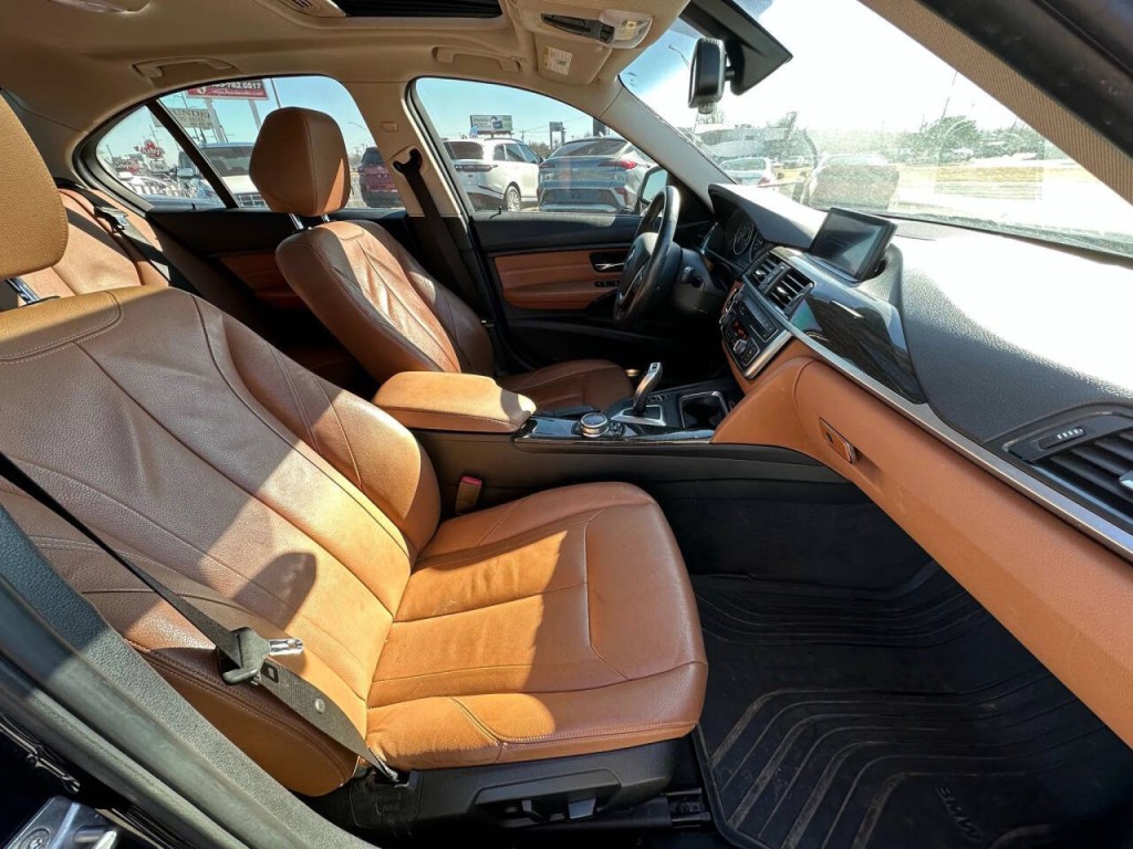 2014 BMW 3 Series Image 13