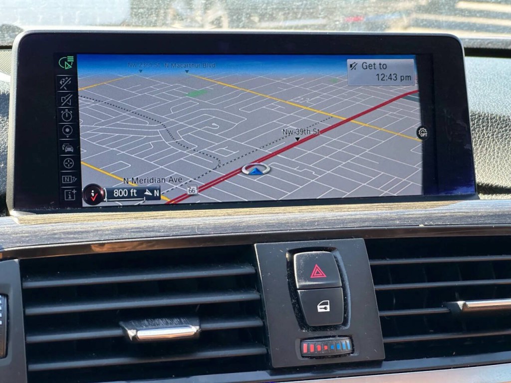 2014 BMW 3 Series Image 33