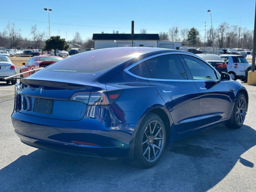 2018 Tesla Model 3 Image 6