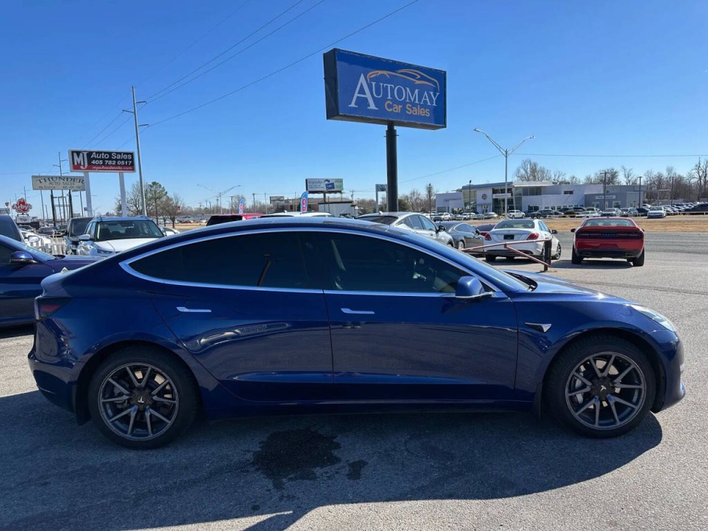 2018 Tesla Model 3 Image 31
