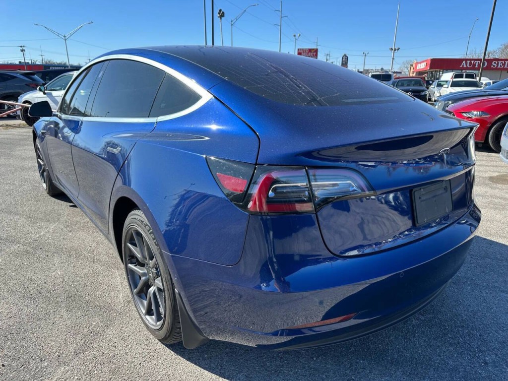 2018 Tesla Model 3 Image 34