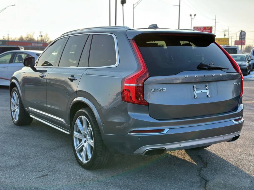 2016 Volvo XC90 Image 8