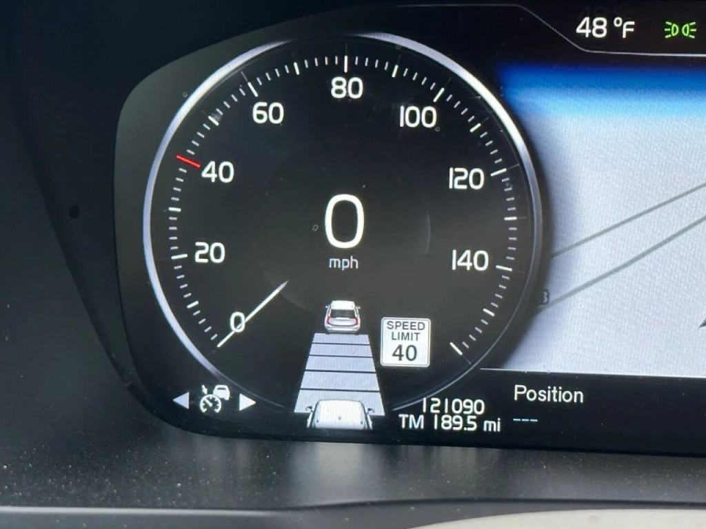 2016 Volvo XC90 Image 41