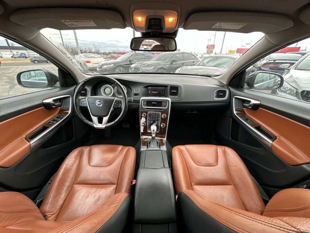 2013 Volvo S60 Image 2