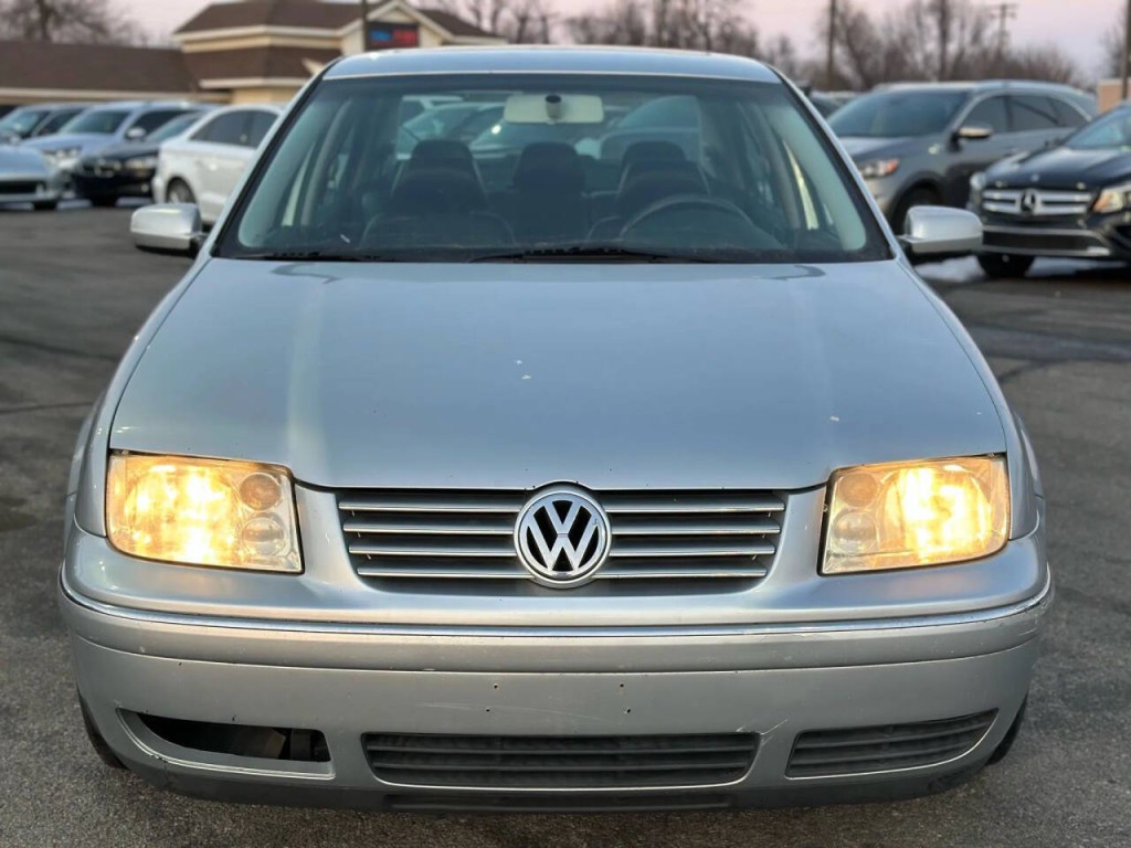 2004 Volkswagen Jetta Image 3