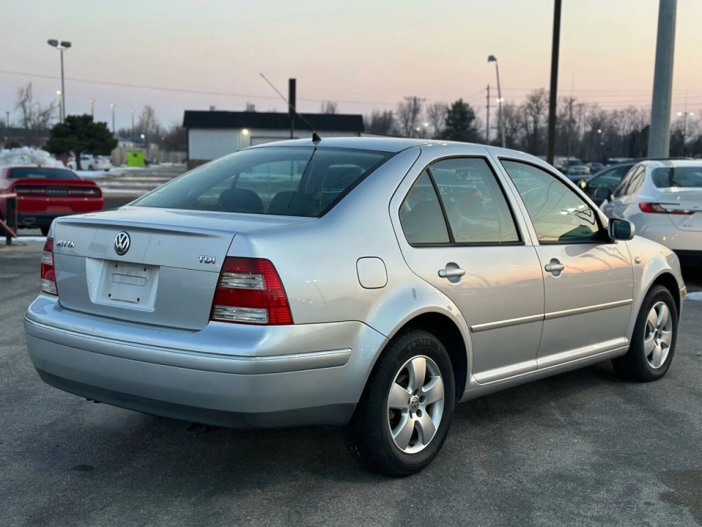 2004 Volkswagen Jetta Image 6