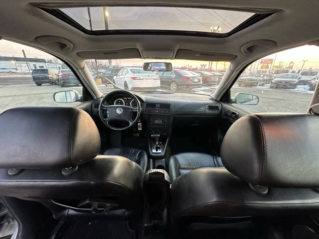 2004 Volkswagen Jetta Image 15