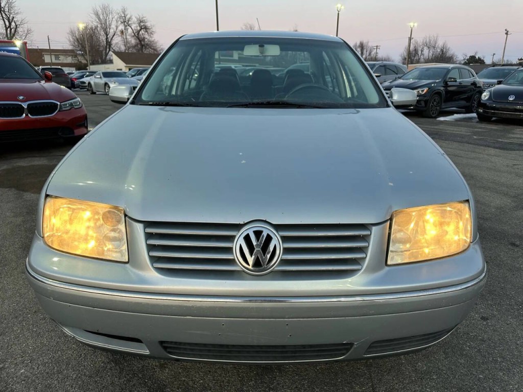 2004 Volkswagen Jetta Image 28
