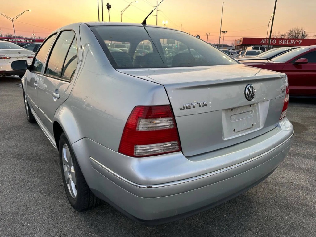 2004 Volkswagen Jetta Image 33