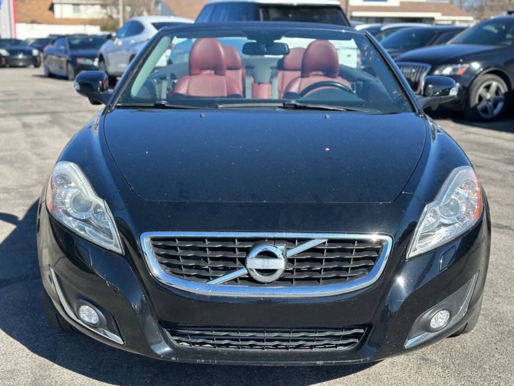 2013 Volvo C70 Image 3