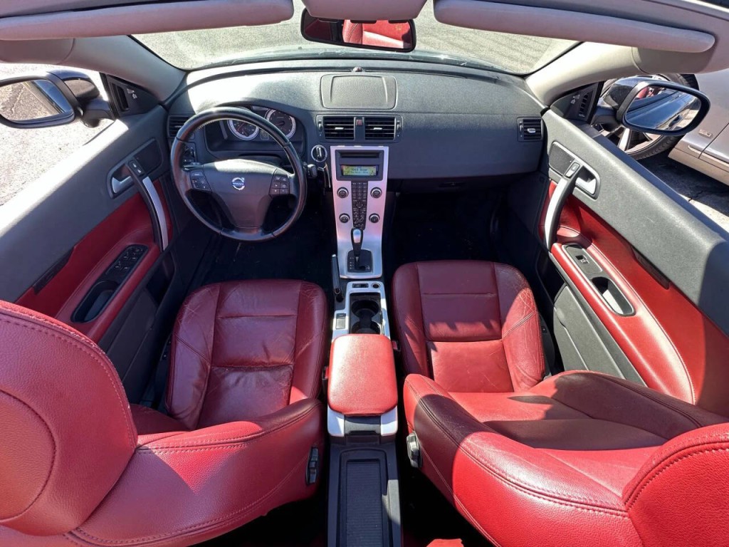2013 Volvo C70 Image 18