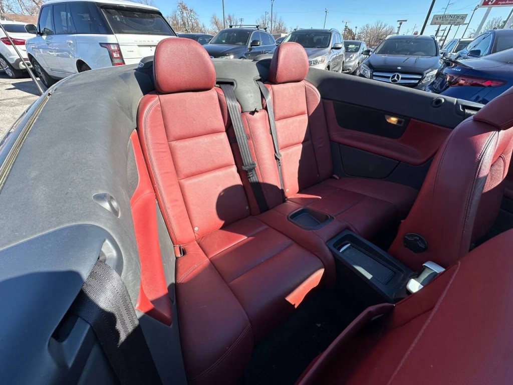 2013 Volvo C70 Image 22