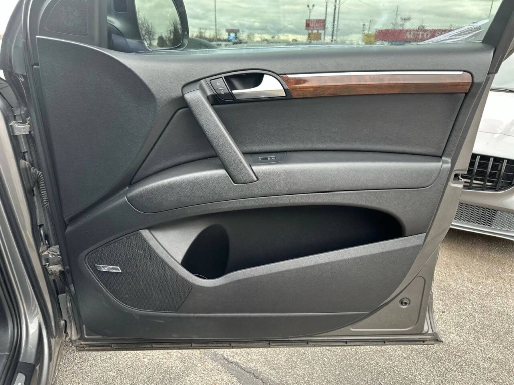 2012 Audi Q7 Image 24