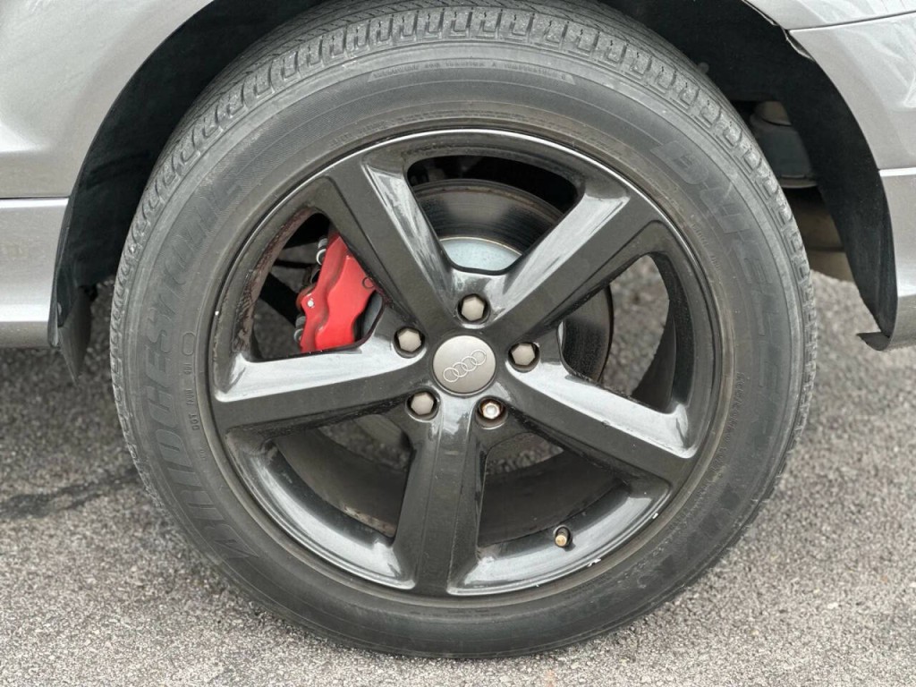 2012 Audi Q7 Image 28