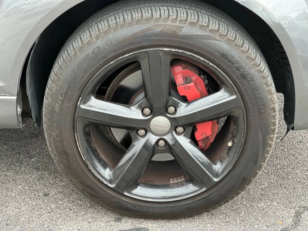 2012 Audi Q7 Image 29