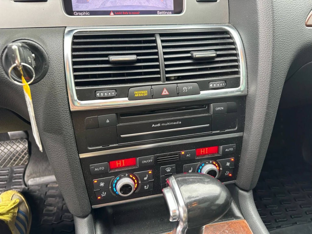 2012 Audi Q7 Image 45