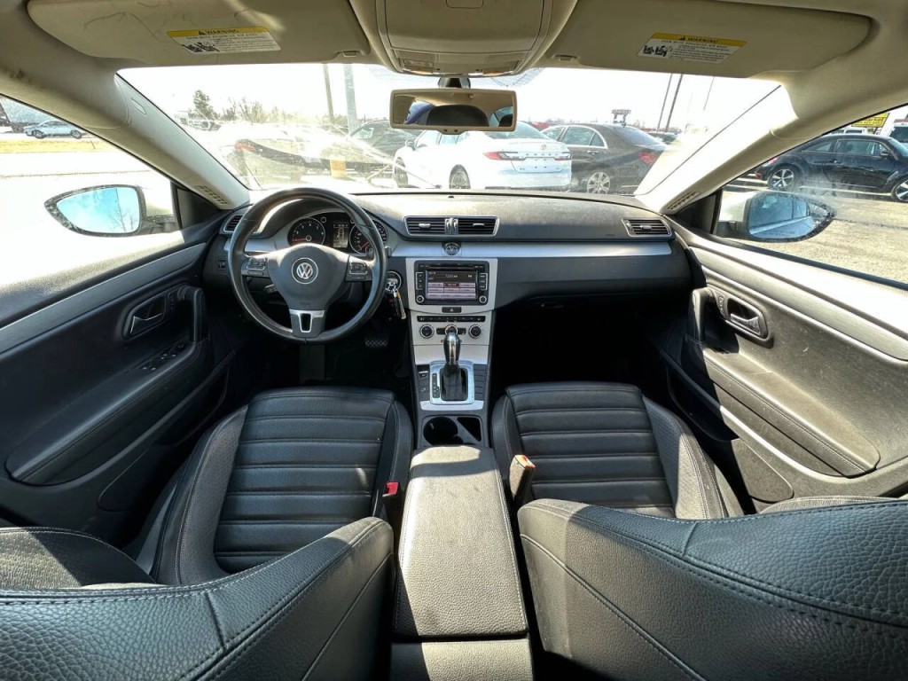 2013 Volkswagen CC Image 11