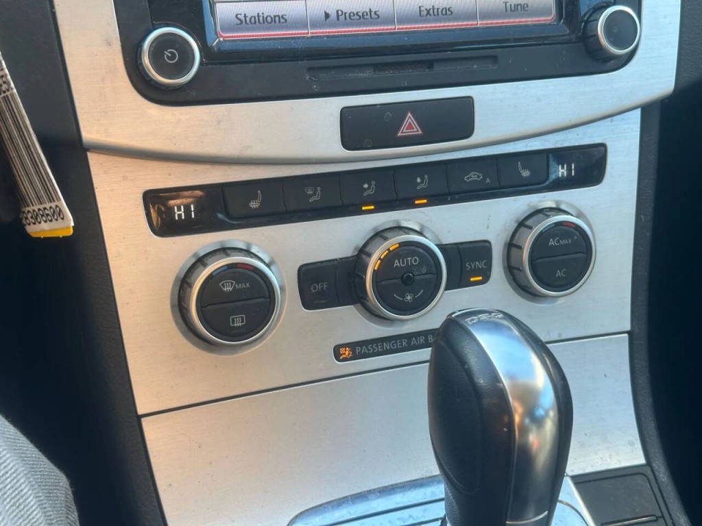 2013 Volkswagen CC Image 36