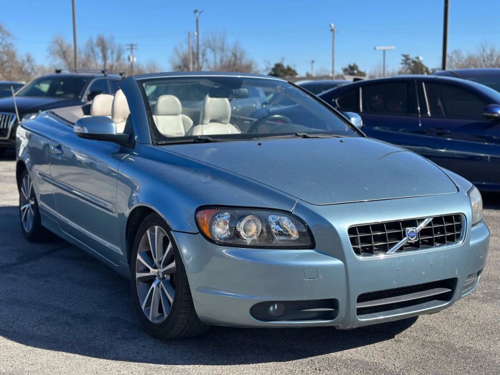 2010 Volvo C70 Image 6