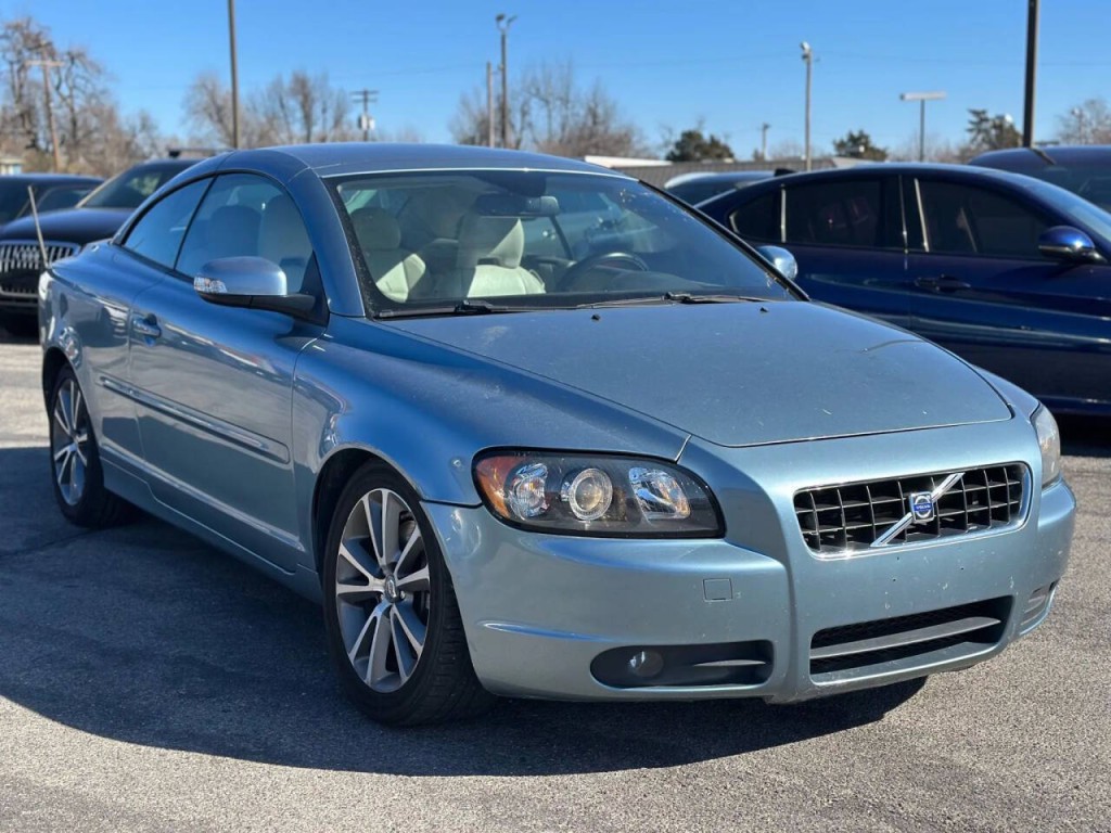 2010 Volvo C70 Image 7