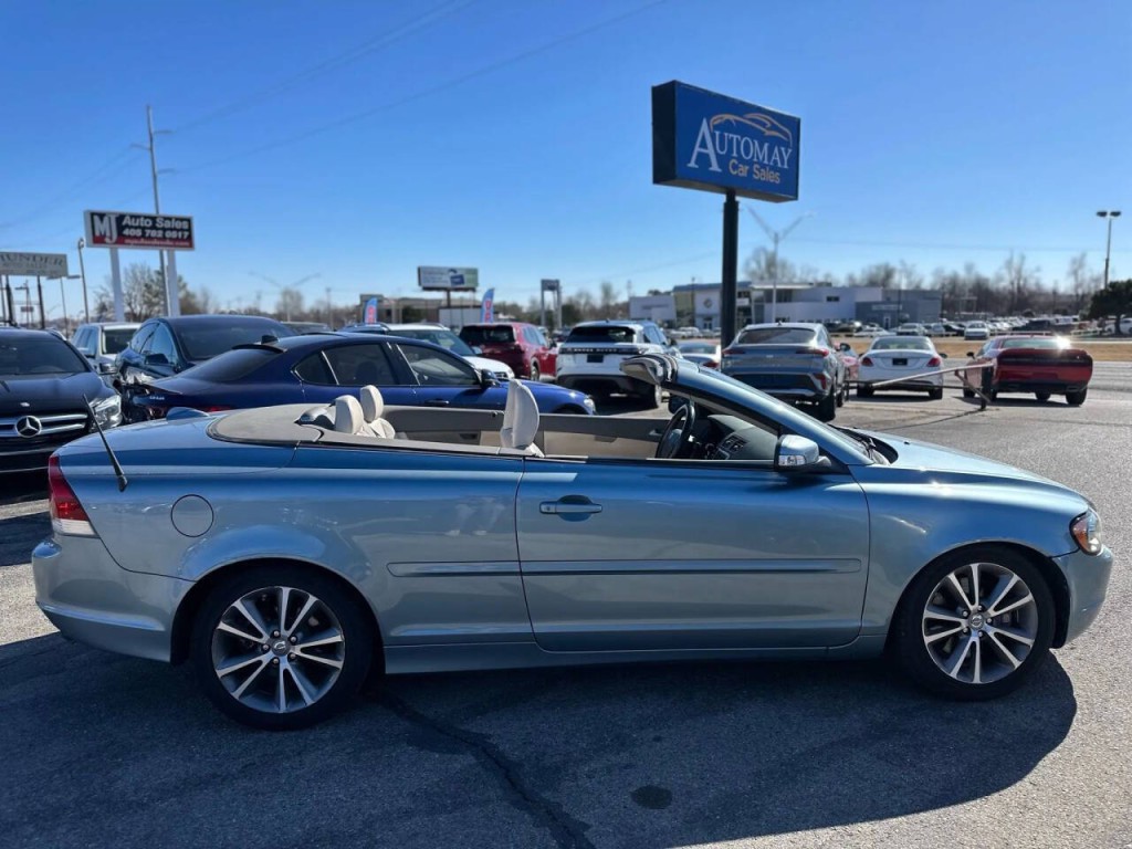 2010 Volvo C70 Image 8