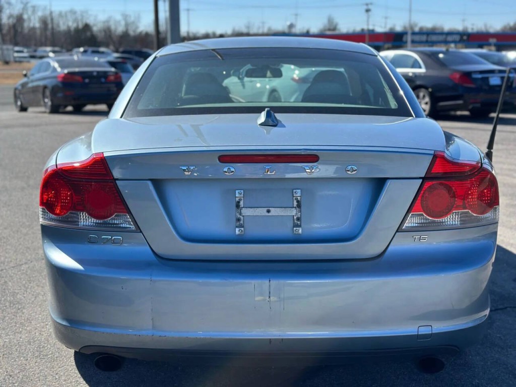 2010 Volvo C70 Image 13