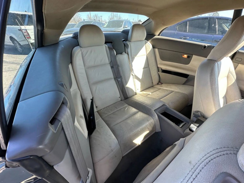 2010 Volvo C70 Image 24