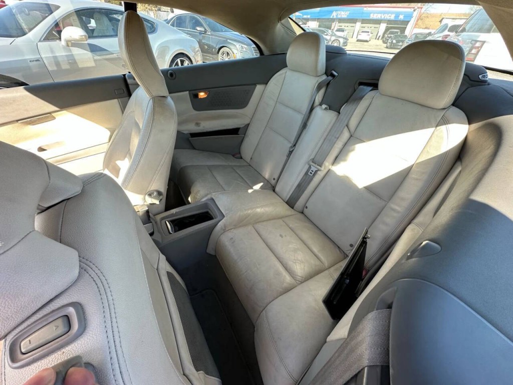 2010 Volvo C70 Image 27