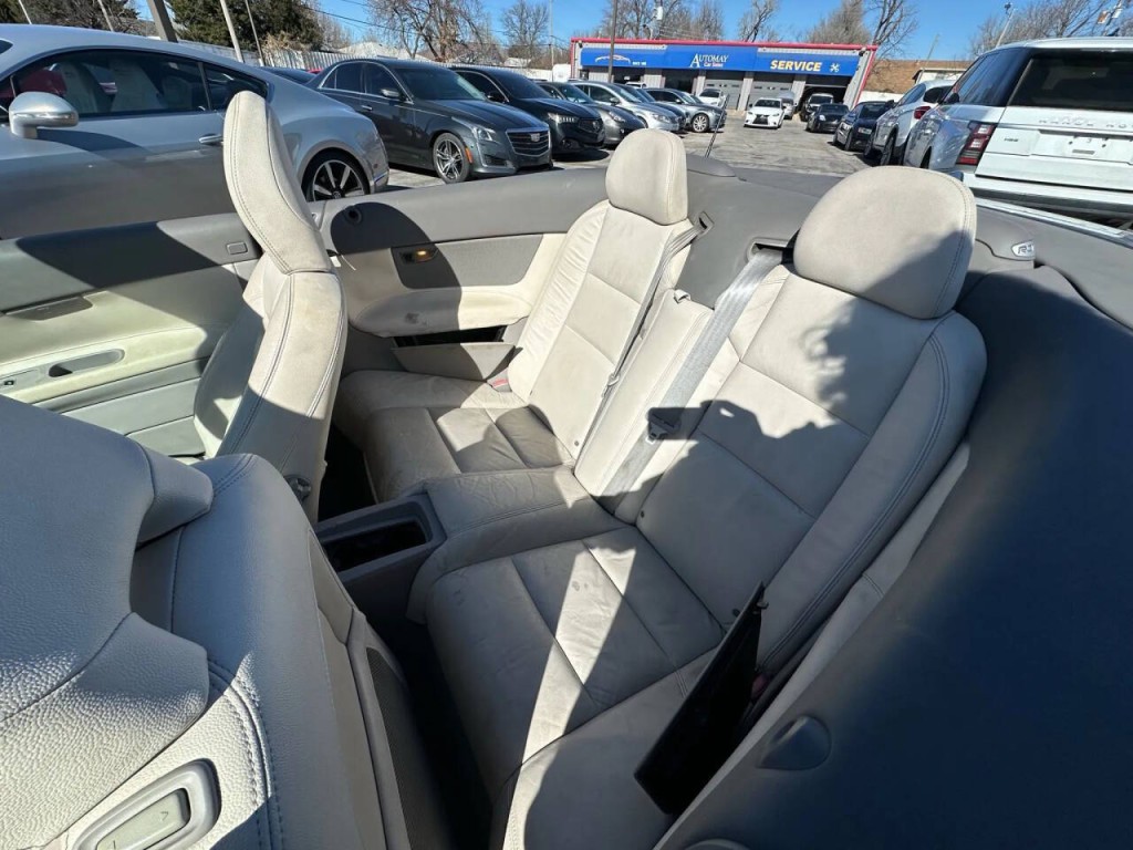 2010 Volvo C70 Image 28